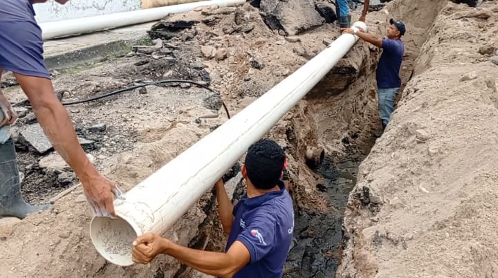 Hidrocentro sustituyó tubería de aguas servidas en La Cooperativa I de Maracay